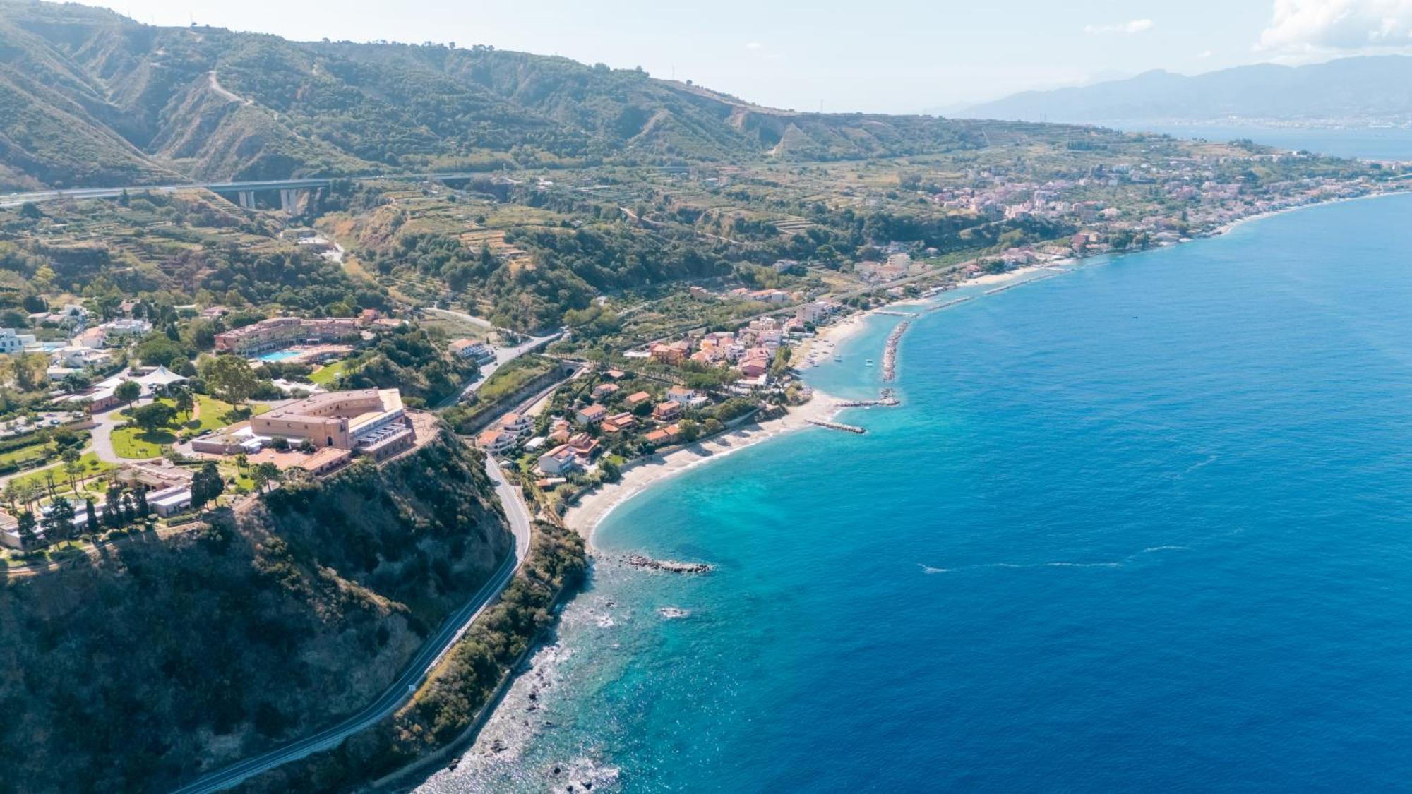 Altafiumara Resort & Spa ヴィッラ・サン・ジョヴァンニ エクステリア 写真