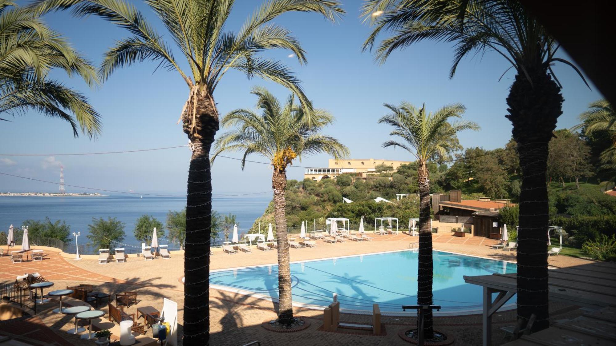 Altafiumara Resort & Spa ヴィッラ・サン・ジョヴァンニ エクステリア 写真